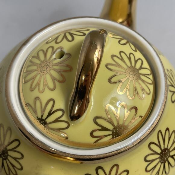 Hall China Yellow and Gold Teapot with Floral‎ Design 4 Cup Made in USA - Picture 5 of 12